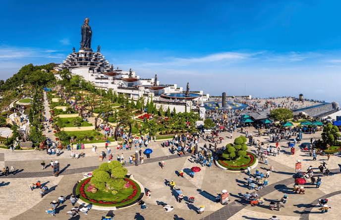 thuê xe 4 cho sai gon di tay ninh núi bà