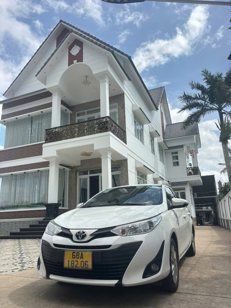 Thuê xe 4 chỗ Bình Dương đi Phan Thiết